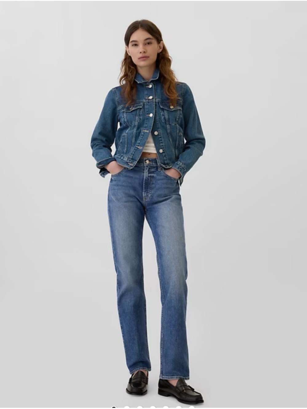 GAP Women's 90s Straight Leg Jeans in Medium Blue Wash
